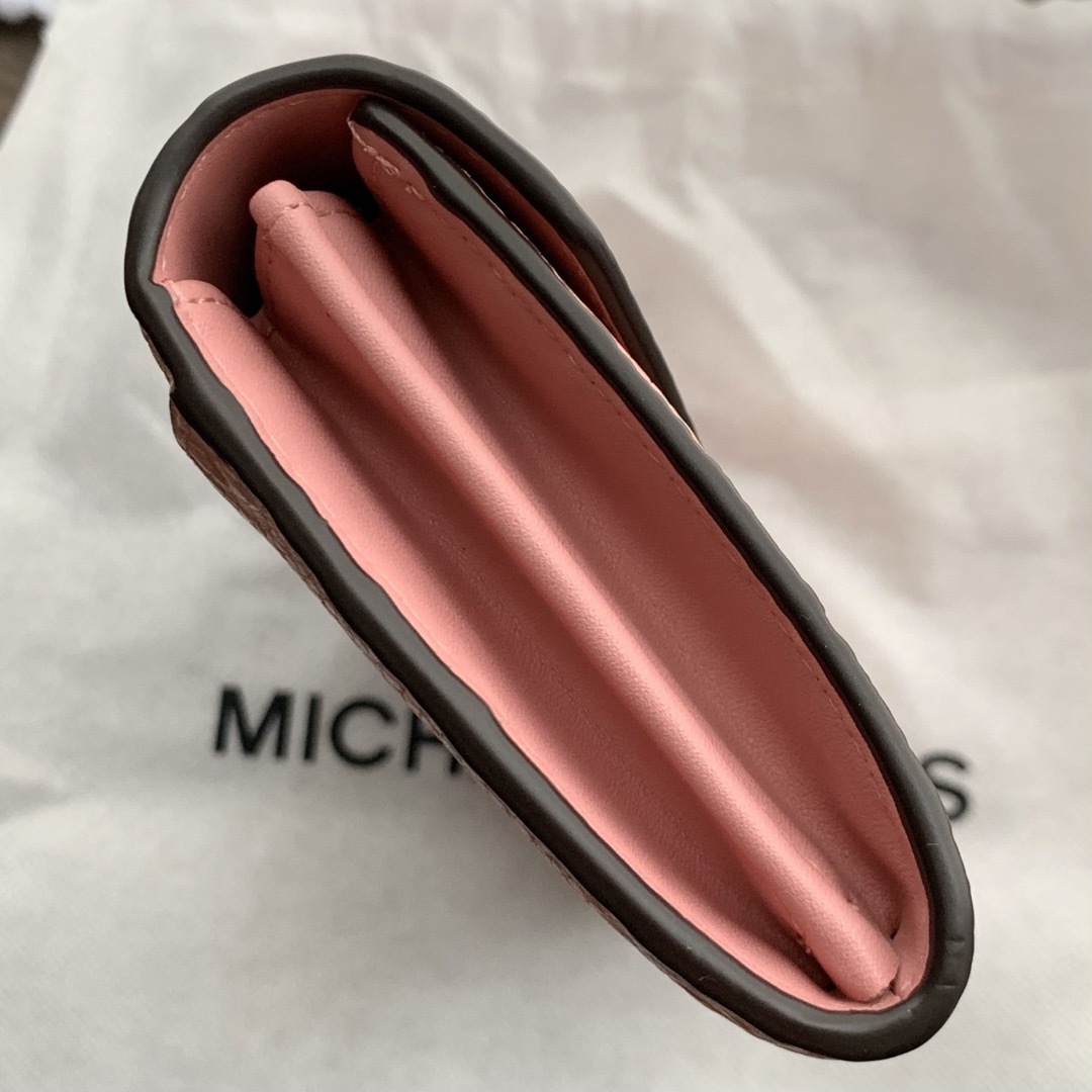 Michael Kors(マイケルコース)の新品未使用 マイケルコース 長財布 フラップ レザー ピンク　プリムローズ レディースのファッション小物(財布)の商品写真