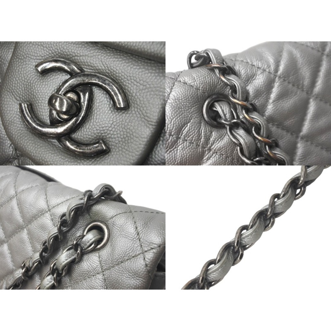 CHANEL(シャネル)の新品同様 CHANEL シャネル ジャンボ マトラッセ ショルダーバッグ シルバー チェーンショルダー デカマト 中古 61111 レディースのバッグ(ハンドバッグ)の商品写真