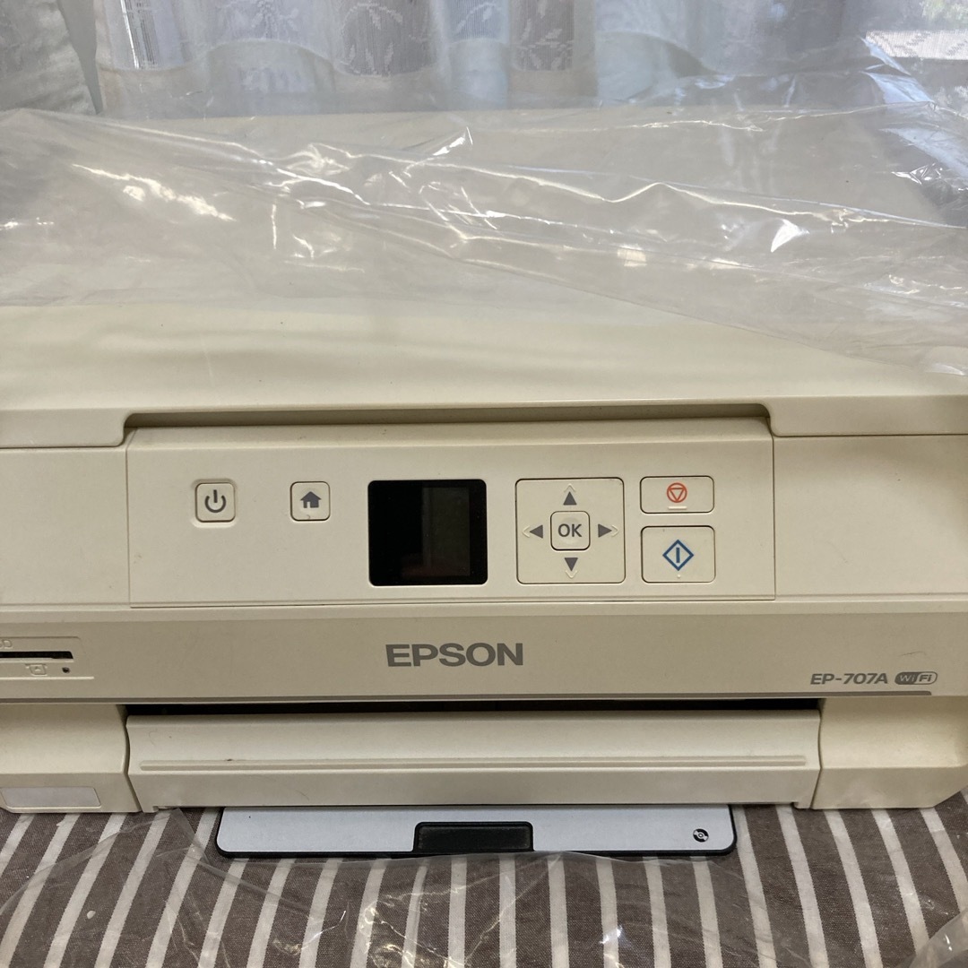 EPSON(エプソン)のEPSON 複合機 EP-707A ジャンク品 スマホ/家電/カメラのPC/タブレット(PC周辺機器)の商品写真