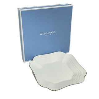 ウェッジウッド(WEDGWOOD)のWEDGWOOD ウェッジウッド INTAGLIO PLATINUM スクエア 角皿 ホワイト【美品】12403K175(食器)