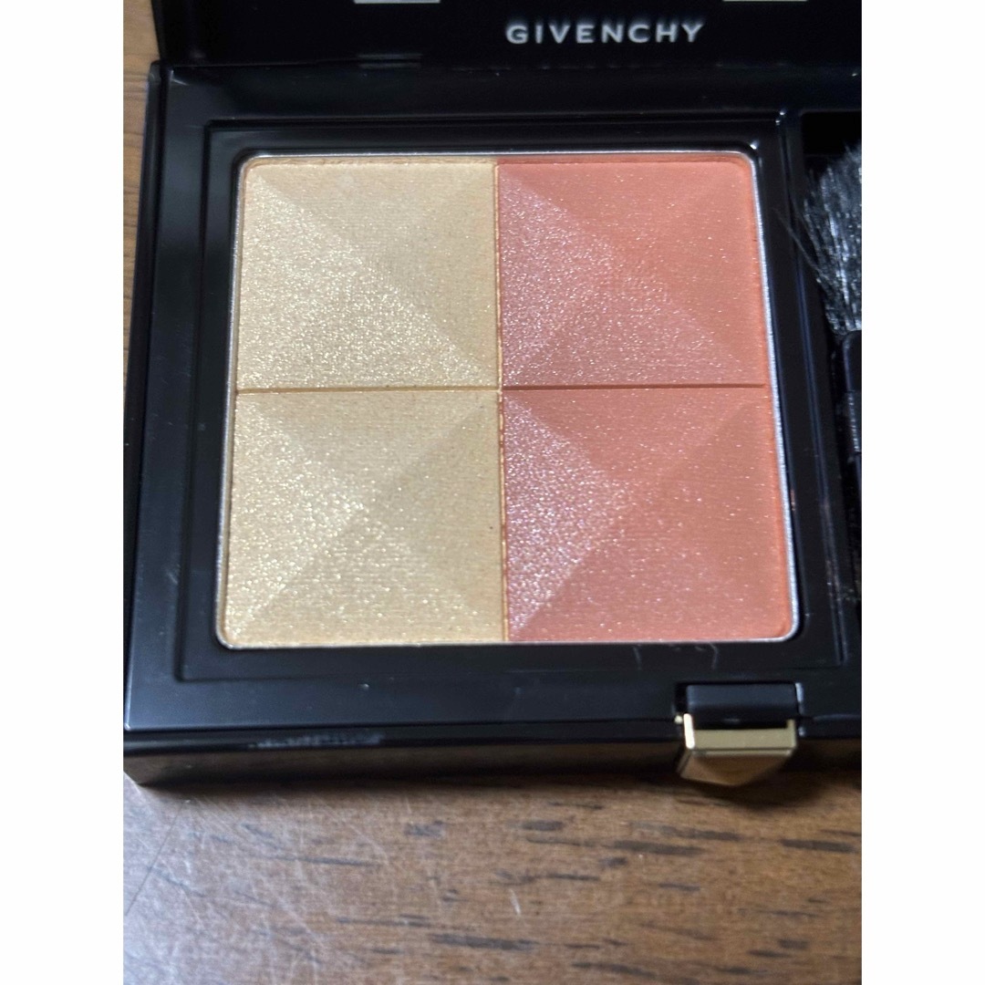 GIVENCHY(ジバンシィ)のジバンシイ GIVENCHY プリズム・ブラッシュ チーク コスメ/美容のベースメイク/化粧品(チーク)の商品写真