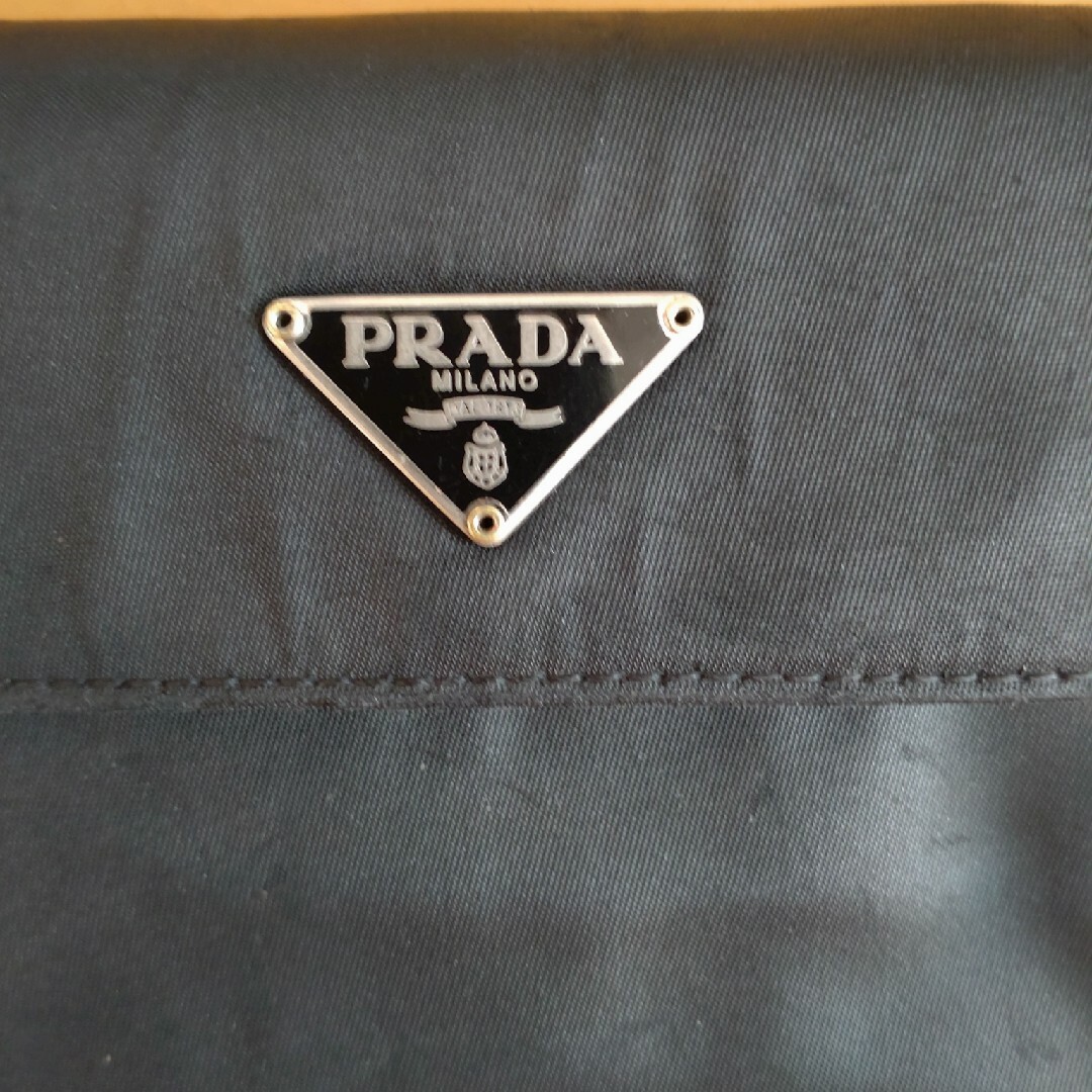 PRADA(プラダ)のPRADAプラダ折財布 レディースのファッション小物(財布)の商品写真