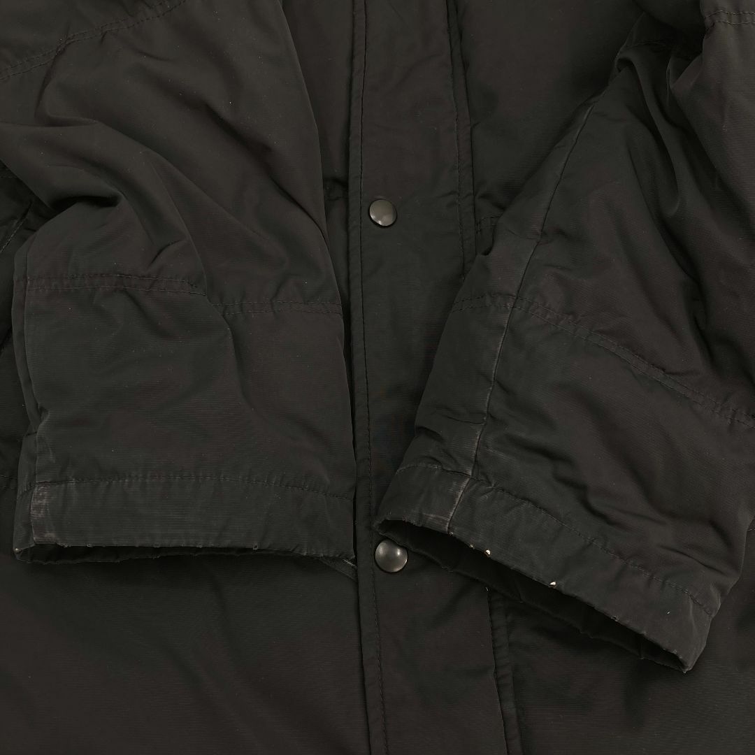 LACOSTE(ラコステ)のLACOSTE ラコステ　ダウンジャケット　ビッグサイズ　ブラック　ロゴ メンズのジャケット/アウター(ダウンジャケット)の商品写真