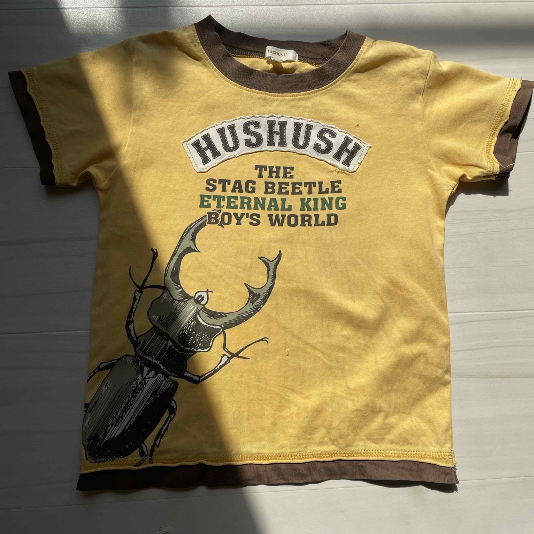 HusHush(ハッシュアッシュ)の【中古】110 Tシャツ2枚セット キッズ/ベビー/マタニティのキッズ服男の子用(90cm~)(Tシャツ/カットソー)の商品写真