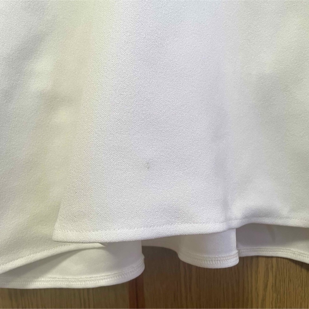 GU(ジーユー)のGU 訳ありトップス ホワイト 夏 レディースのトップス(シャツ/ブラウス(半袖/袖なし))の商品写真