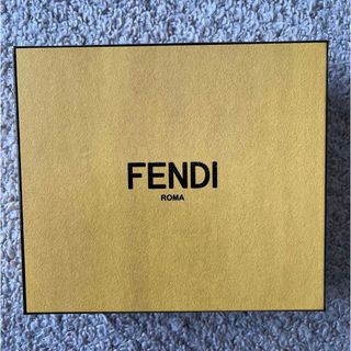 FENDI - FENDI 財布 箱