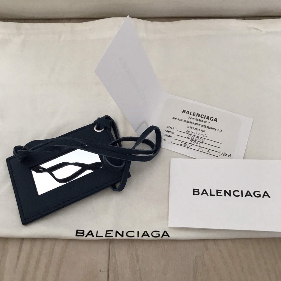 BALENCIAGA BAG(バレンシアガバッグ)のバレンシアガ　2way バッグ　ブラックアウトシティ レディースのバッグ(ハンドバッグ)の商品写真