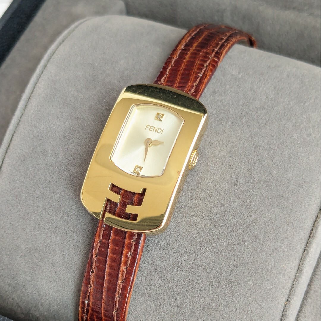FENDI(フェンディ)の箱付き フェンディ FENDI 2Pダイヤ カメレオン レディース腕時計 レディースのファッション小物(腕時計)の商品写真
