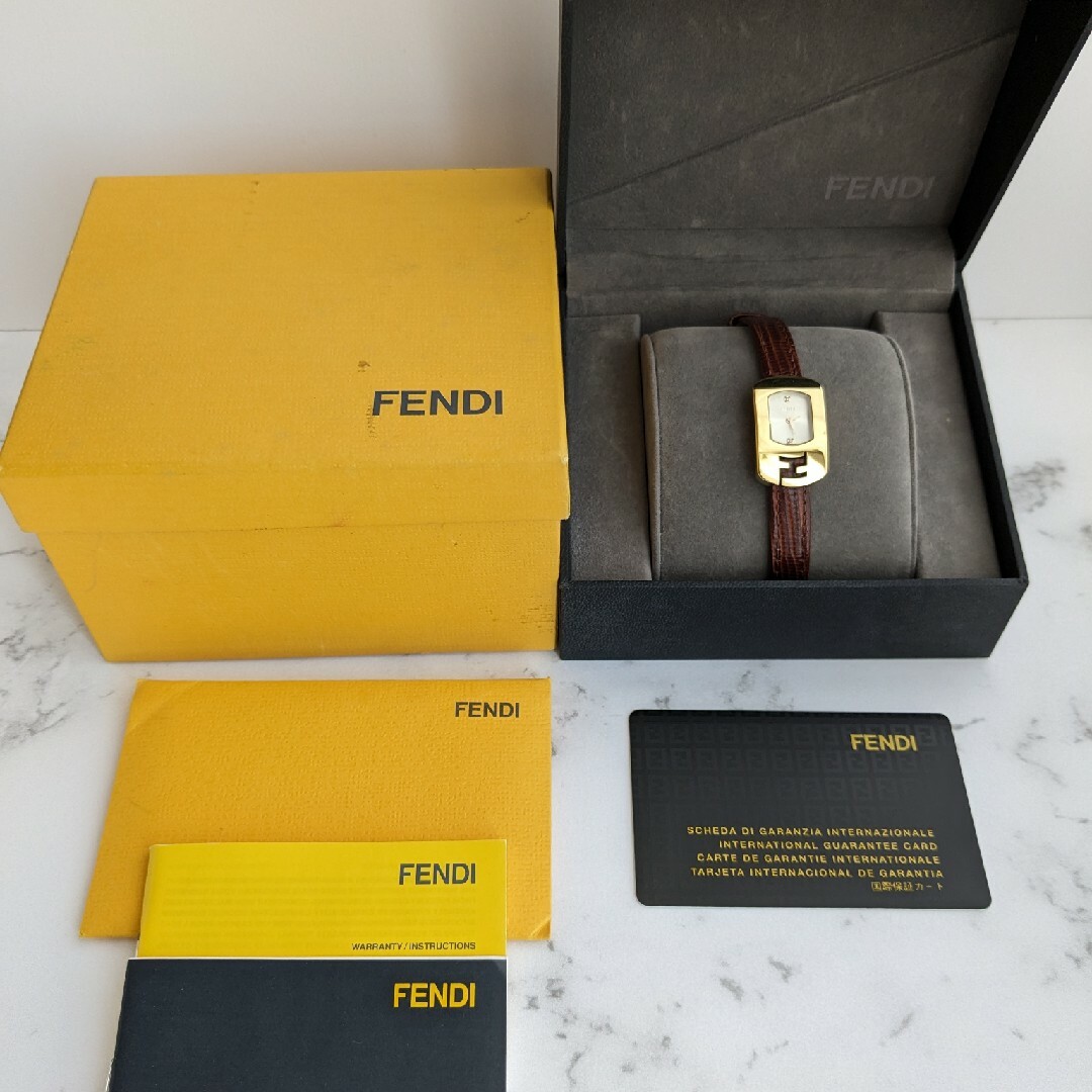 FENDI(フェンディ)の箱付き フェンディ FENDI 2Pダイヤ カメレオン レディース腕時計 レディースのファッション小物(腕時計)の商品写真