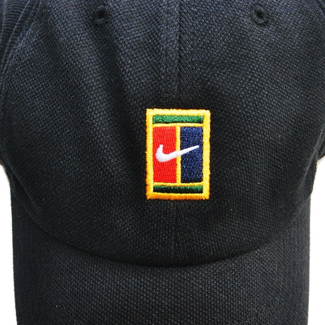 NIKE(ナイキ)のNIKE / ナイキ TENNIS COURT LOGO CAP BLACK   メンズの帽子(キャップ)の商品写真