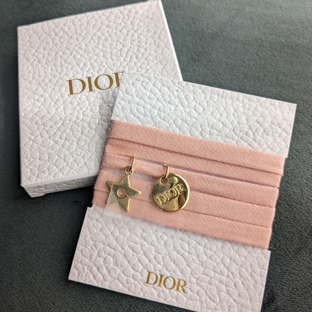 Dior(ディオール)のDior　ブレスレット　ウェルカムギフト レディースのアクセサリー(ブレスレット/バングル)の商品写真