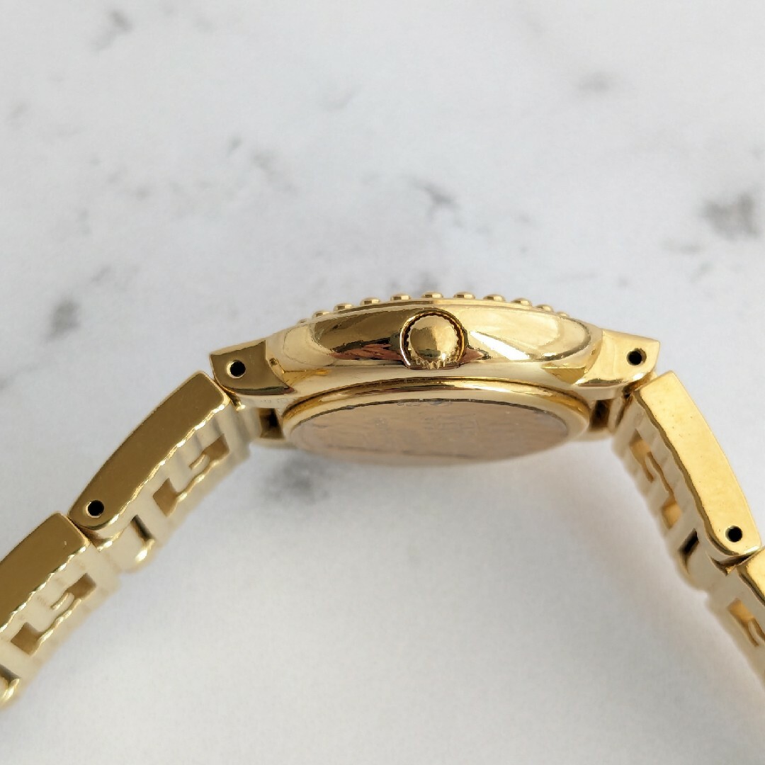 VERSACE(ヴェルサーチ)の稼働品 ヴェルサーチ VERSACE メデューサ ゴールドウォッチ アンティーク レディースのファッション小物(腕時計)の商品写真