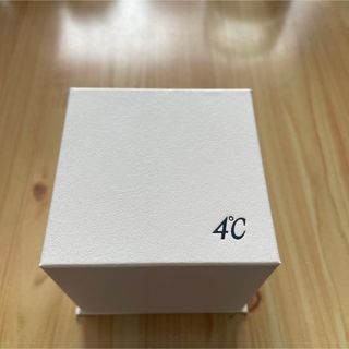 4℃ - 4℃ アクセサリーボックス