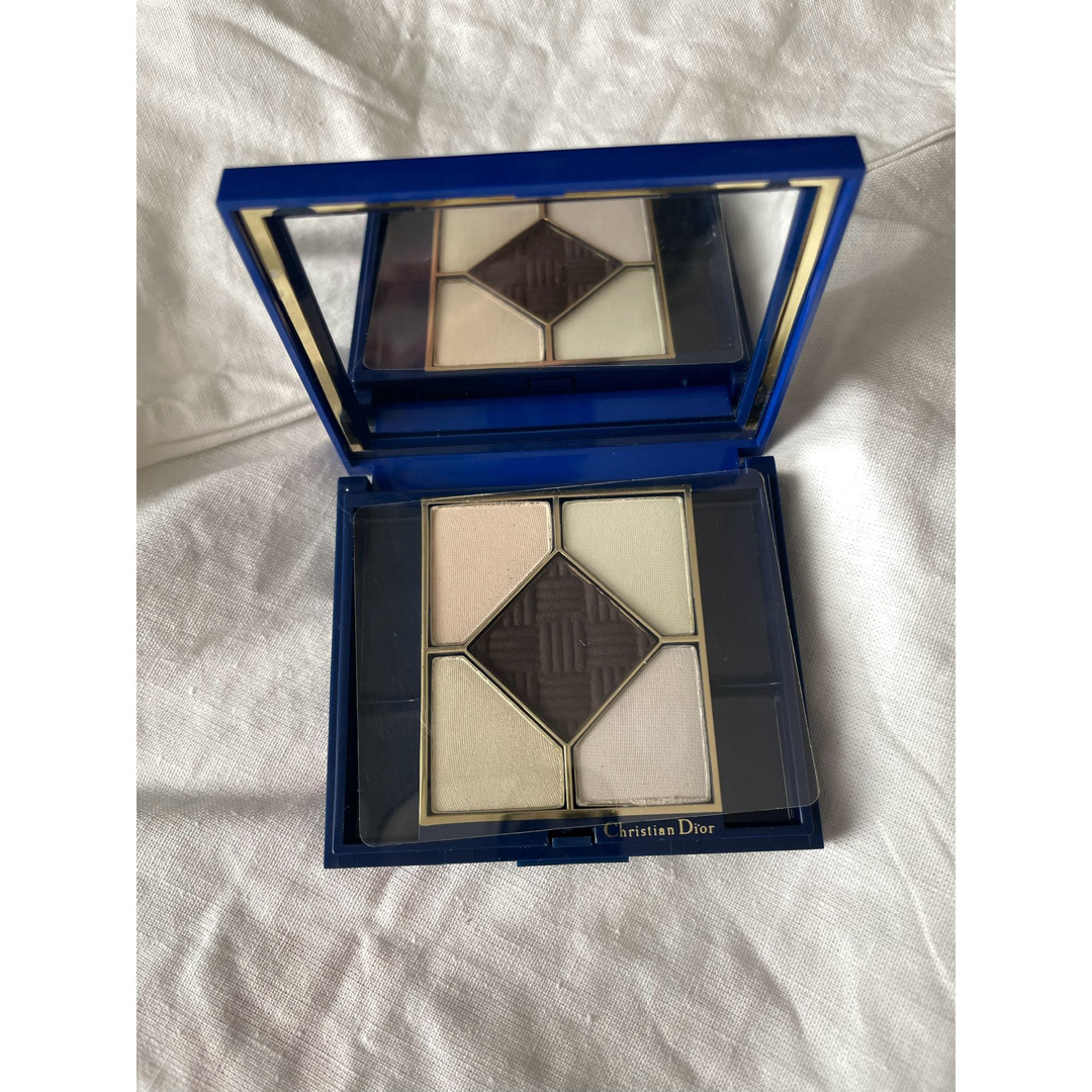 Christian Dior(クリスチャンディオール)のサンク クルール 090 5-COLOUR EYESHADOW COMPACT コスメ/美容のベースメイク/化粧品(アイシャドウ)の商品写真