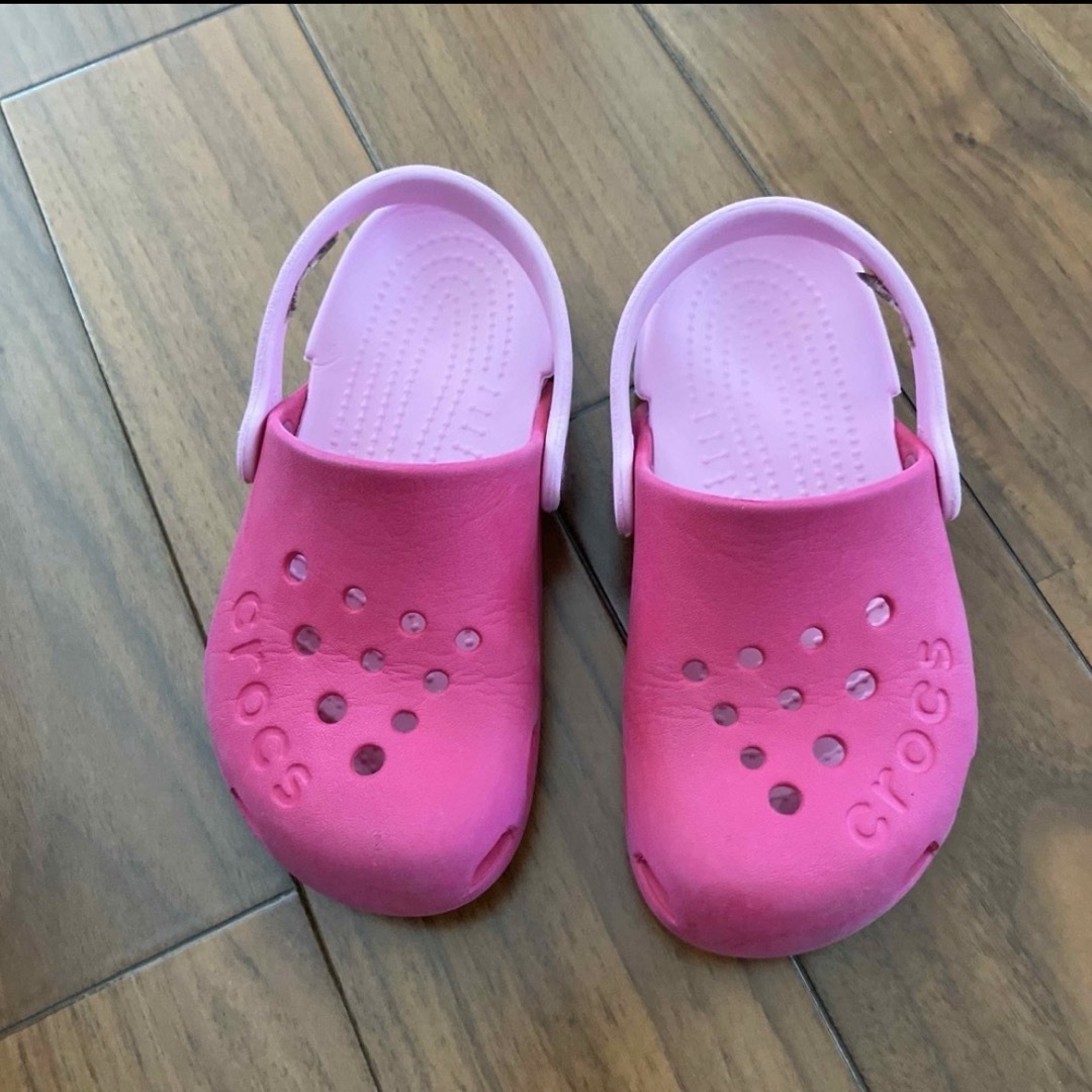 crocs(クロックス)のクロックス18㎝ キッズ/ベビー/マタニティのベビー靴/シューズ(~14cm)(サンダル)の商品写真
