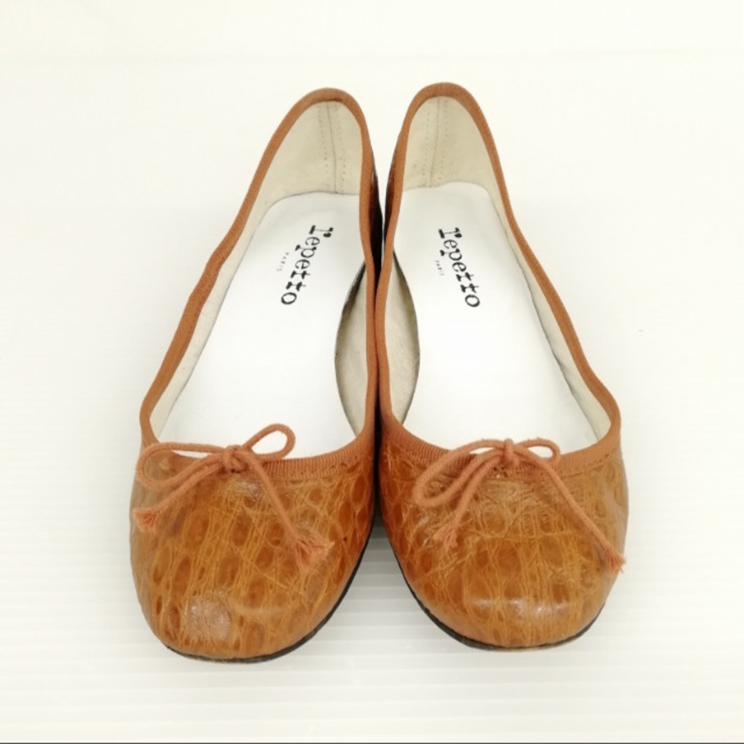 repetto(レペット)のクロコ型押し チャンキーヒール パンプス バレエシューズ 37 ブラウン レディースの靴/シューズ(ハイヒール/パンプス)の商品写真