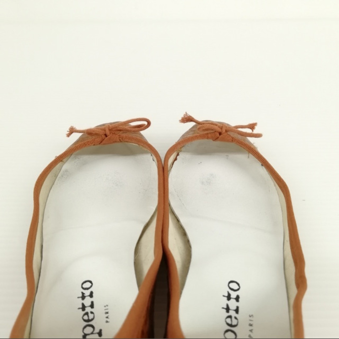 repetto(レペット)のクロコ型押し チャンキーヒール パンプス バレエシューズ 37 ブラウン レディースの靴/シューズ(ハイヒール/パンプス)の商品写真