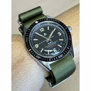 エディフィス(EDIFICE)のNAVAL WATCH/時計/ミリタリー/ウォッチ/NATOベルト/デイト/美品(腕時計(アナログ))