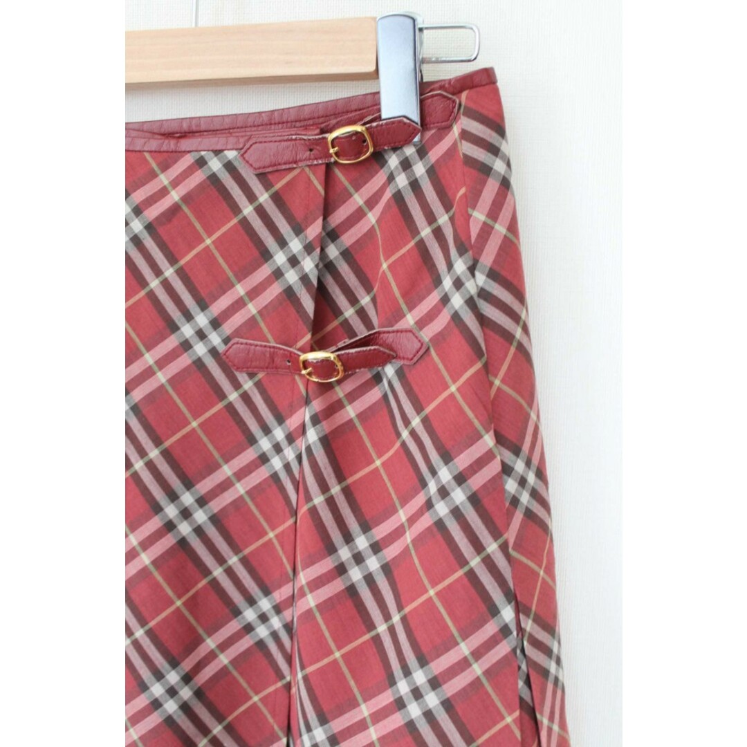 BURBERRY(バーバリー)の●BURBERRY BLUE LABEL/バーバリーブルーレーベル●チェックスカート/膝上丈 レッド/赤 レディース 38【中古】春夏 402022 レディースのスカート(その他)の商品写真