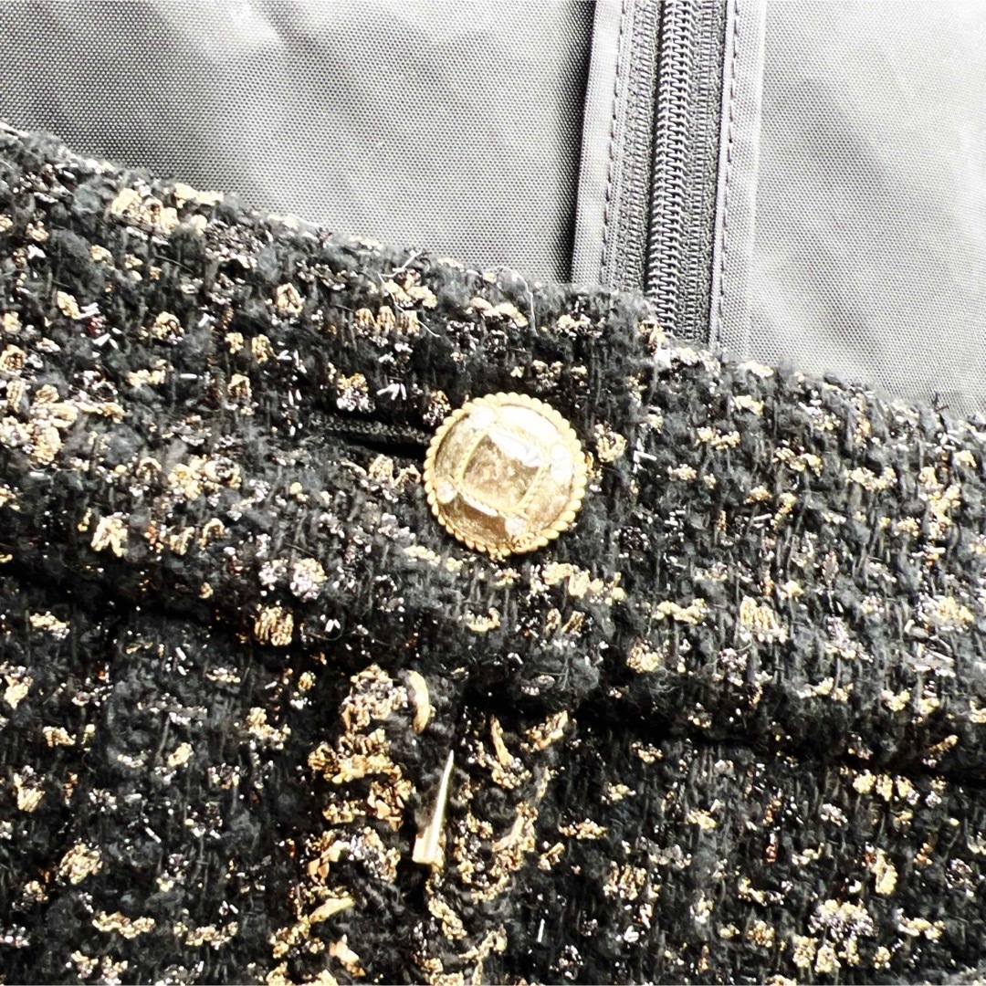 極美品 CHANELシャネル ツイード 2019 グリポア ゴールド スーツ 極美品 CHANELシャネル ツイード 2019 グリポア ゴールド スーツ