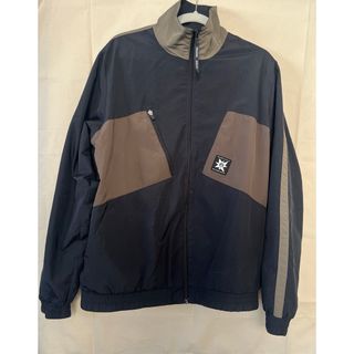 ボルコム(volcom)のVOLCOM トラックジャケット　カーキ　黒(ナイロンジャケット)