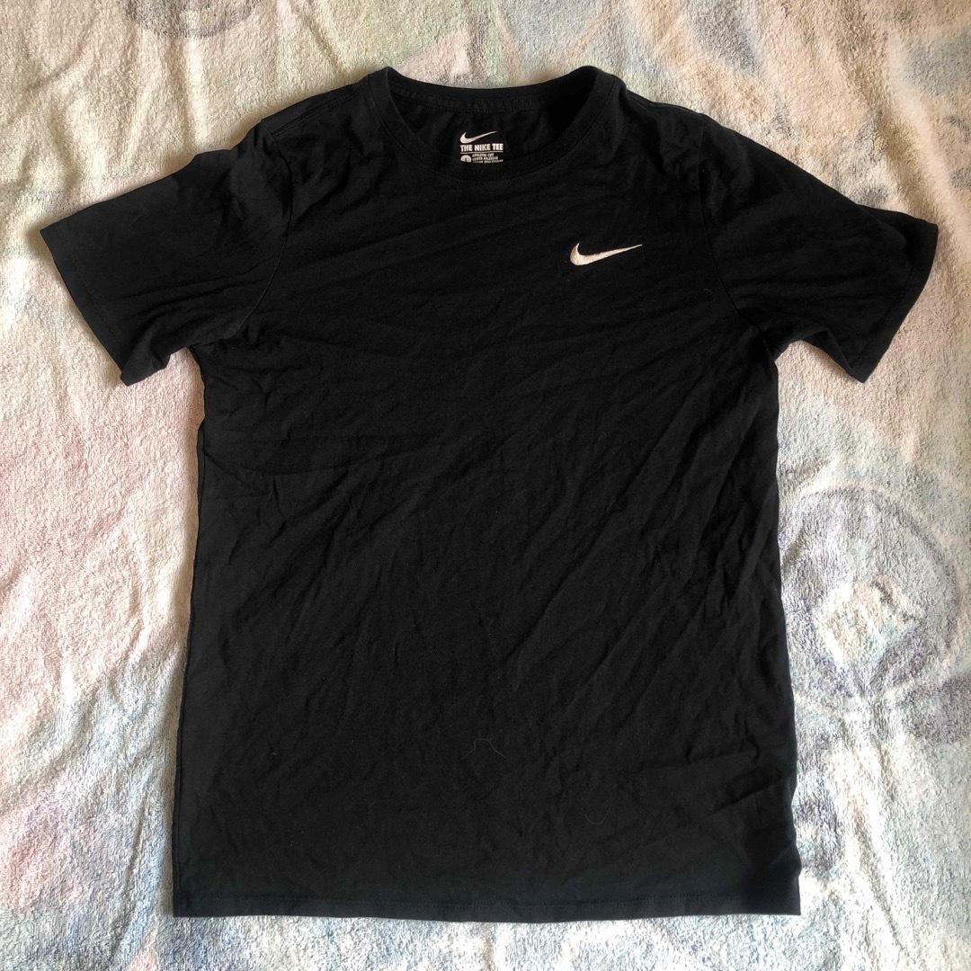 NIKE(ナイキ)の【NIKE】Tシャツ 黒 Lサイズ レディースのトップス(Tシャツ(半袖/袖なし))の商品写真