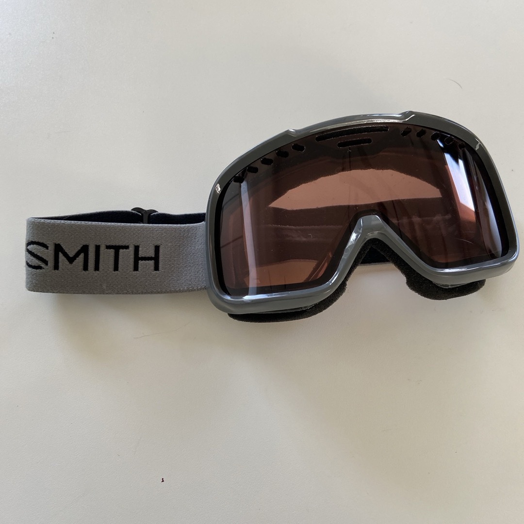 SMITH(スミス)のSMITH  ゴーグル　グレー スポーツ/アウトドアのスノーボード(ウエア/装備)の商品写真