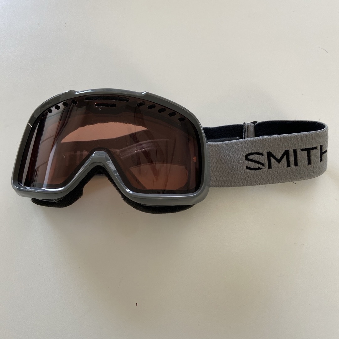 SMITH(スミス)のSMITH  ゴーグル　グレー スポーツ/アウトドアのスノーボード(ウエア/装備)の商品写真