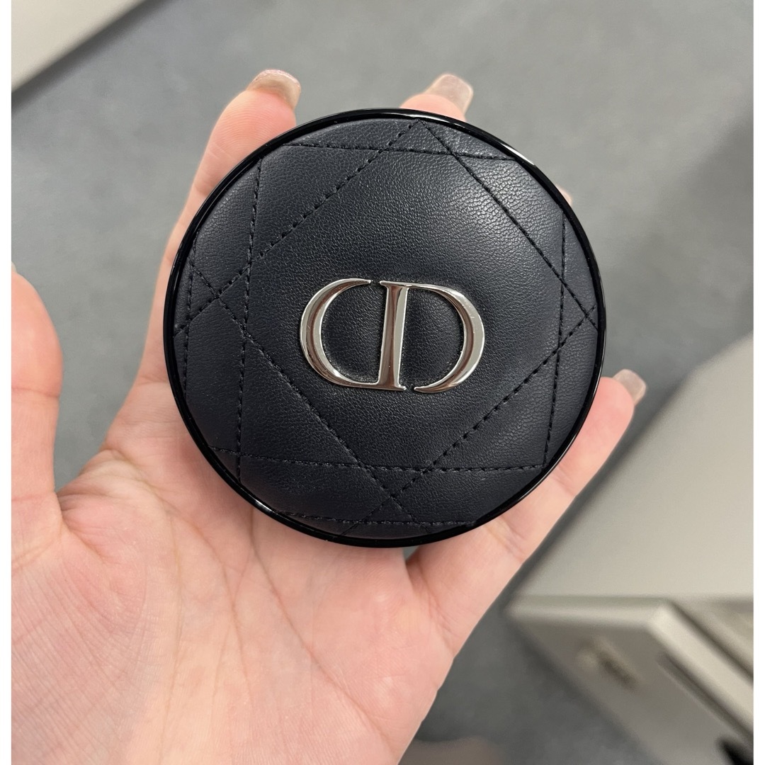 Dior(ディオール)のDIOR クッションファンデ　ケース コスメ/美容のベースメイク/化粧品(その他)の商品写真