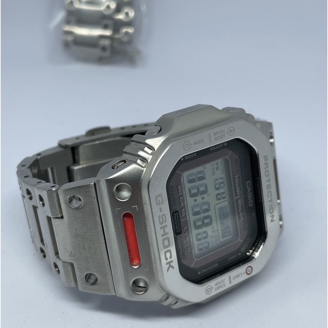 G-SHOCK(ジーショック)のG-SHOCK GMW-B5000TVA MOD シルバー メンズの時計(腕時計(デジタル))の商品写真