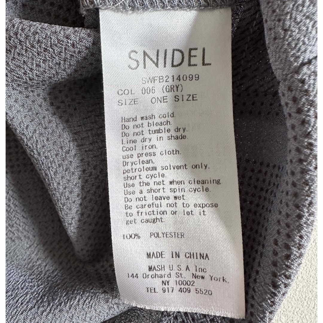 SNIDEL(スナイデル)のスナイデル　トップス　ノースリーブ レディースのトップス(カットソー(半袖/袖なし))の商品写真