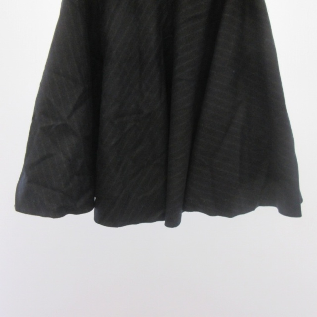 LANVIN en Bleu(ランバンオンブルー)のランバン ウール ギャザースカート フレア ストライプ 36 約S ■GY09 レディースのスカート(ひざ丈スカート)の商品写真