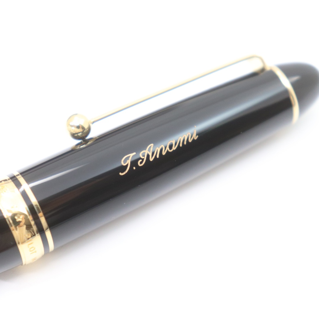 PILOT(パイロット)のIT4CLMKONK6M 新品 保管品 PILOT パイロット 万年筆 FKK-2000R 742 ペン先14K ブラック カートリッジインキ付き ネーム有 インテリア/住まい/日用品の文房具(ペン/マーカー)の商品写真