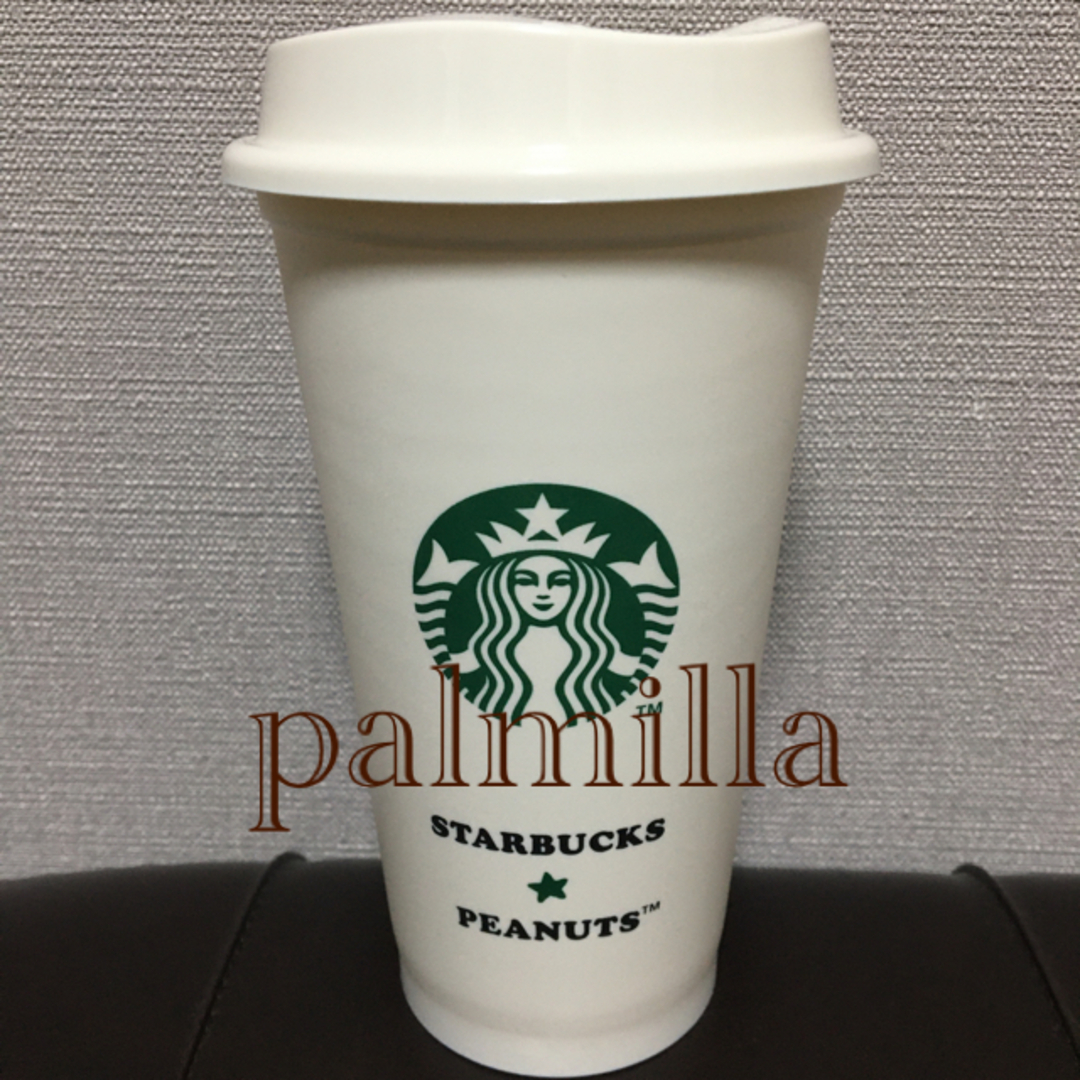 Starbucks(スターバックス)の✩入手困難✩⃛新品 スターバックス リユーザブルカップ スヌーピー 473ml インテリア/住まい/日用品のキッチン/食器(容器)の商品写真
