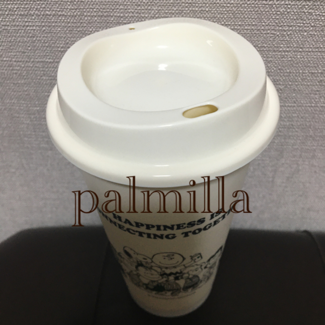 Starbucks(スターバックス)の✩入手困難✩⃛新品 スターバックス リユーザブルカップ スヌーピー 473ml インテリア/住まい/日用品のキッチン/食器(容器)の商品写真