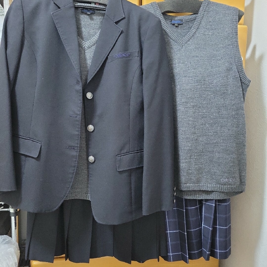 高校　学生服　ブレザー 夏用冬用　5点セット レディースのレディース その他(その他)の商品写真