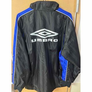 アンブロ(UMBRO)のアンブロ ナイロンジャケット　ジャージー　ウェア　90s' ビッグロゴ(ナイロンジャケット)