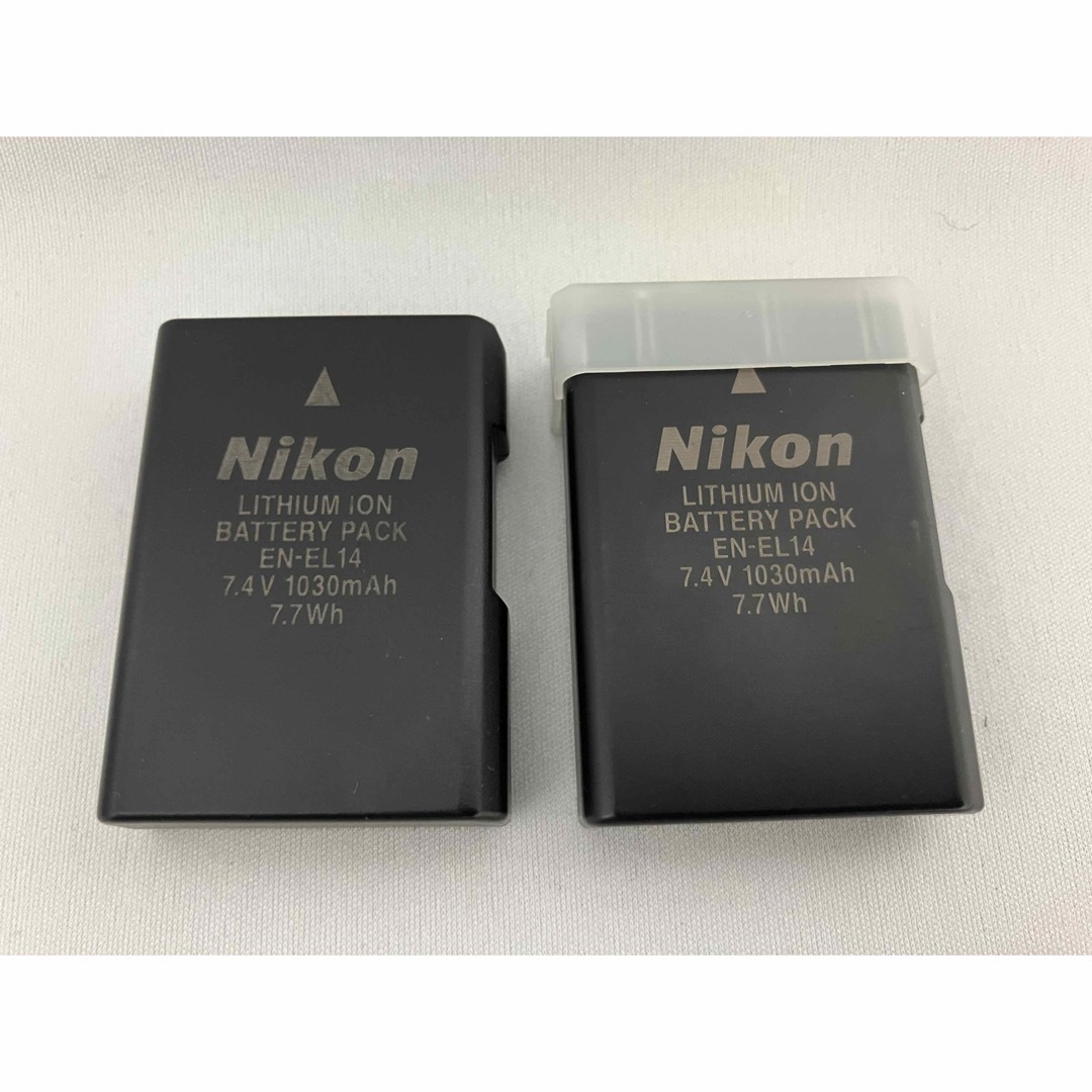 Nikon(ニコン)のEN-EL14 Nikon  ニコン 2個　純正品 中古美品  スマホ/家電/カメラのスマートフォン/携帯電話(バッテリー/充電器)の商品写真