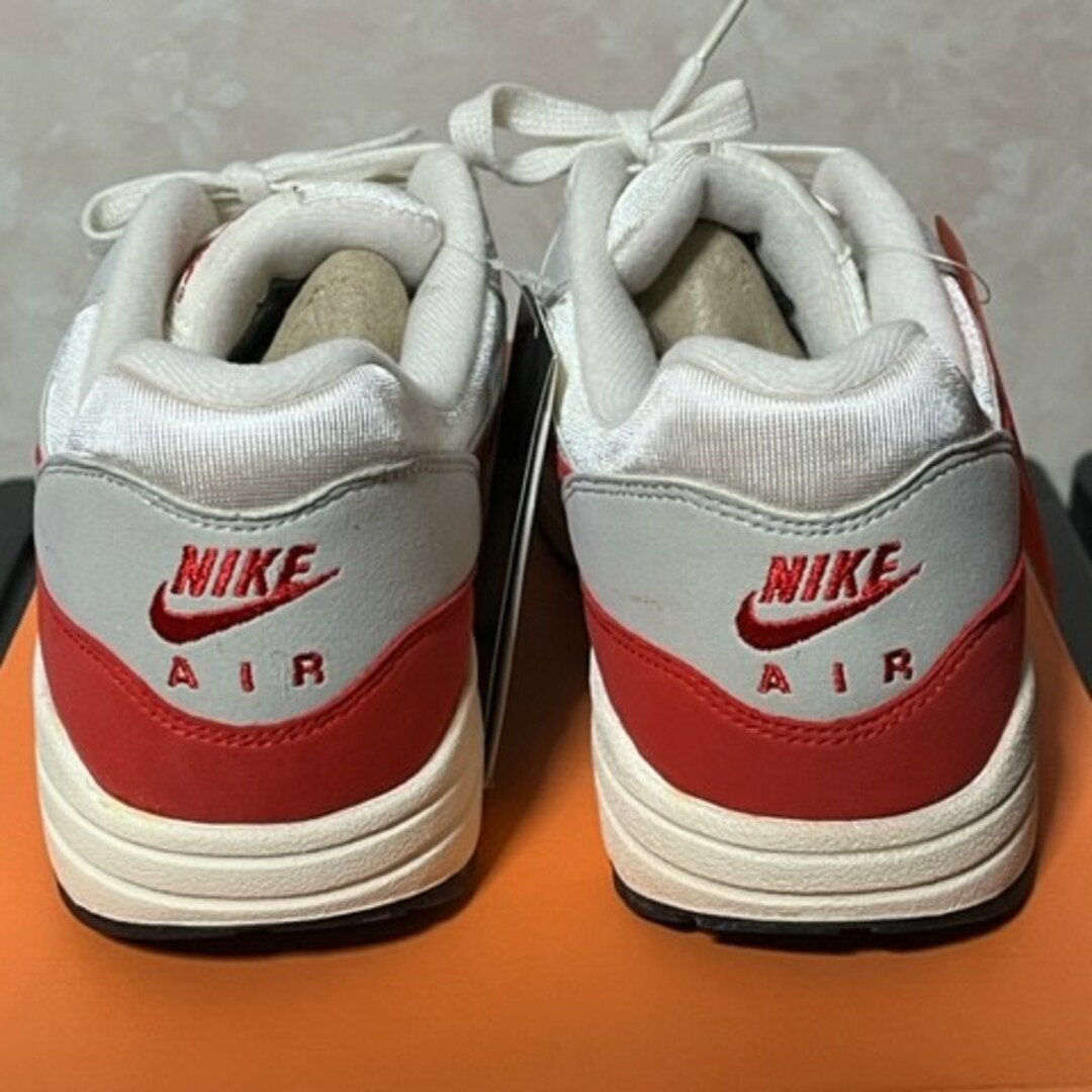 NIKE(ナイキ)のAIR MAX 1 OG "UNIVERSITY RED" 554717-160 メンズの靴/シューズ(スニーカー)の商品写真