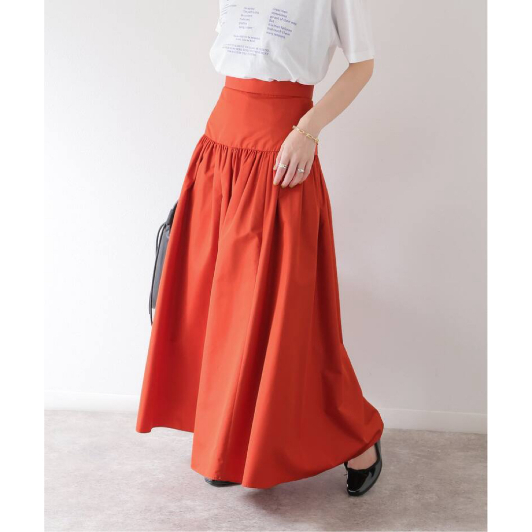 Spick & Span(スピックアンドスパン)の新品タグ付き　DOLLY SEAN タフタマキシスカート レディースのスカート(ロングスカート)の商品写真