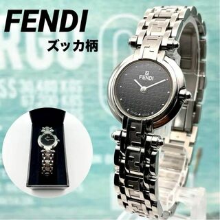 フェンディ(FENDI)の極美品■稼働 フェンディ オロロジ ズッカ柄 FF ロゴ レディース 腕時計(腕時計)
