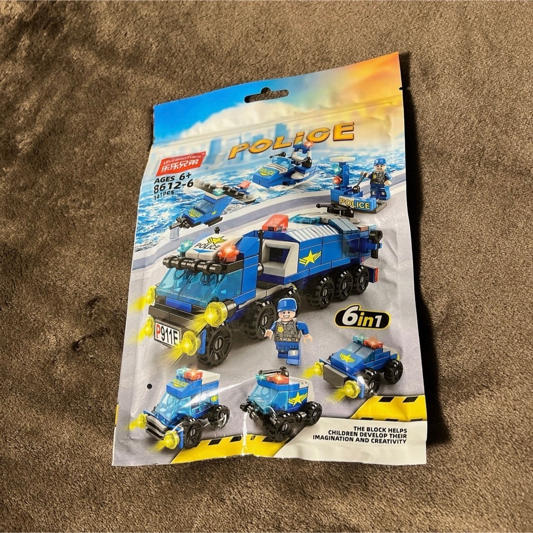 パトカー　レゴ互換　変身ブロック　青　LEGO  知育玩具　ミニフィグ　ブロック キッズ/ベビー/マタニティのおもちゃ(知育玩具)の商品写真