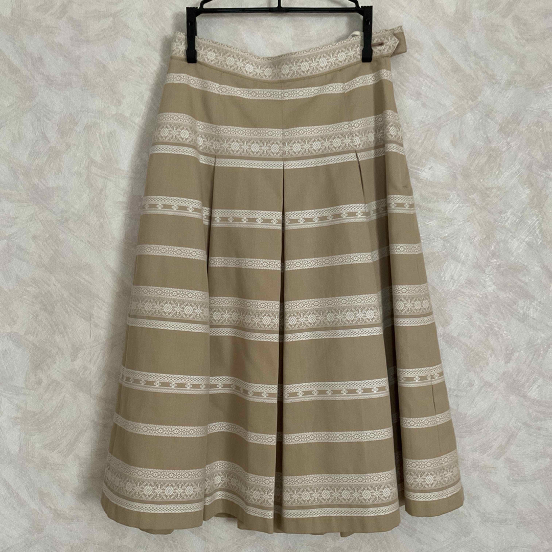 kumikyoku（組曲）(クミキョク)の組曲　スカート　 レディースのスカート(ひざ丈スカート)の商品写真
