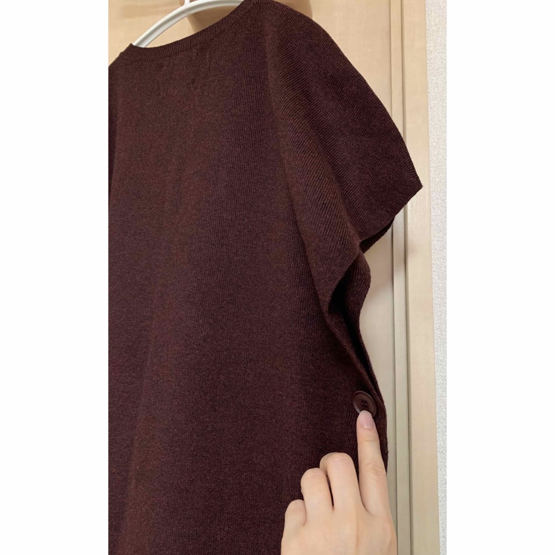 Ameri VINTAGE(アメリヴィンテージ)の訳あり美品 AMERI PONCHO VEST ボルドーニット税込18,150円 レディースのトップス(ベスト/ジレ)の商品写真