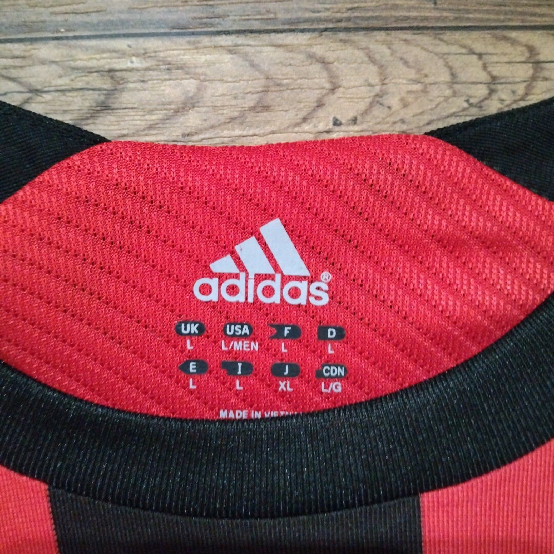 adidas(アディダス)のadidas　アディダス　セリエＡ　ACミラン デビットベッカム　ユニフォーム スポーツ/アウトドアのサッカー/フットサル(ウェア)の商品写真