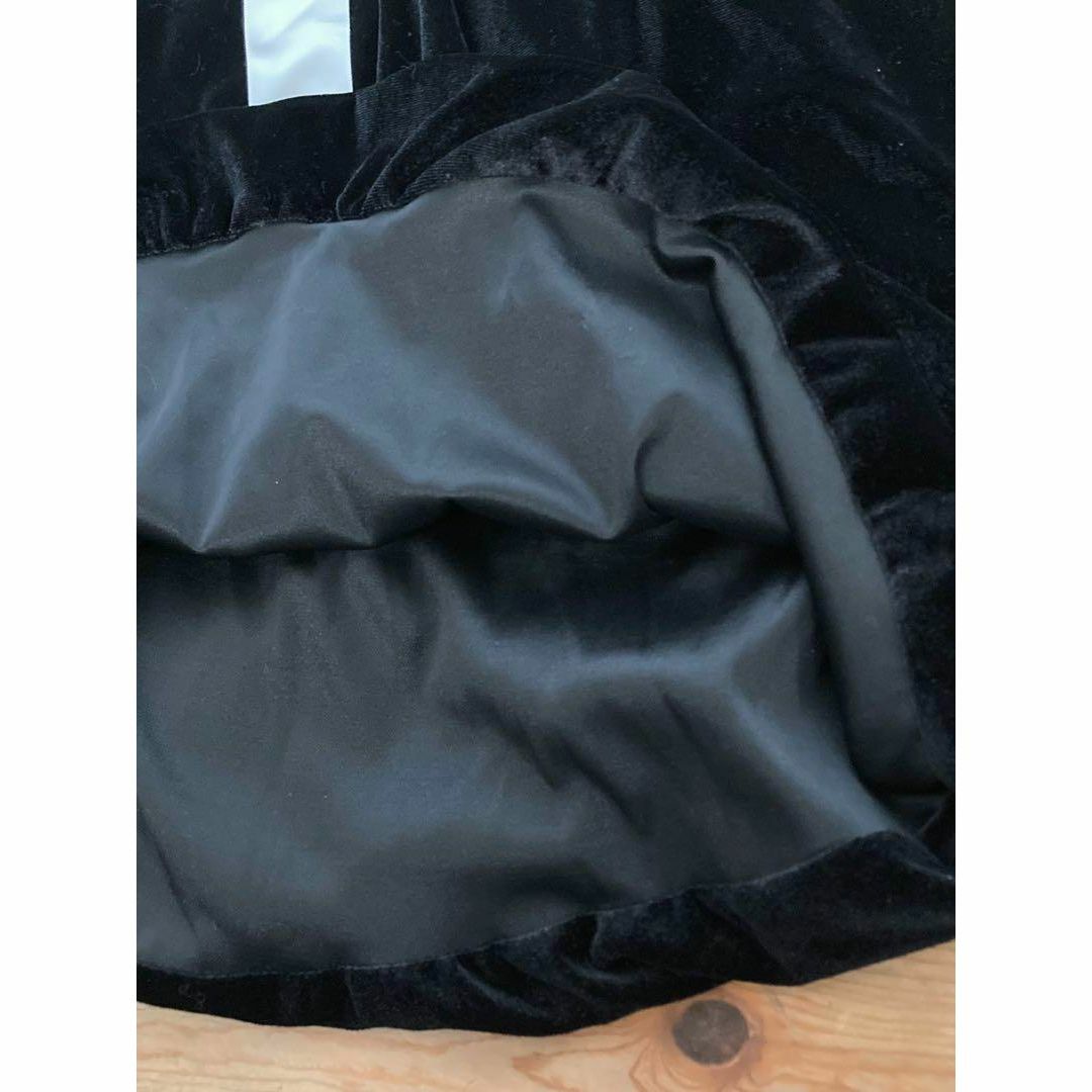 ひざ丈ワンピース Mサイズ フロントリボン 黒 ブラック ベロア ブラック レディースのワンピース(ひざ丈ワンピース)の商品写真