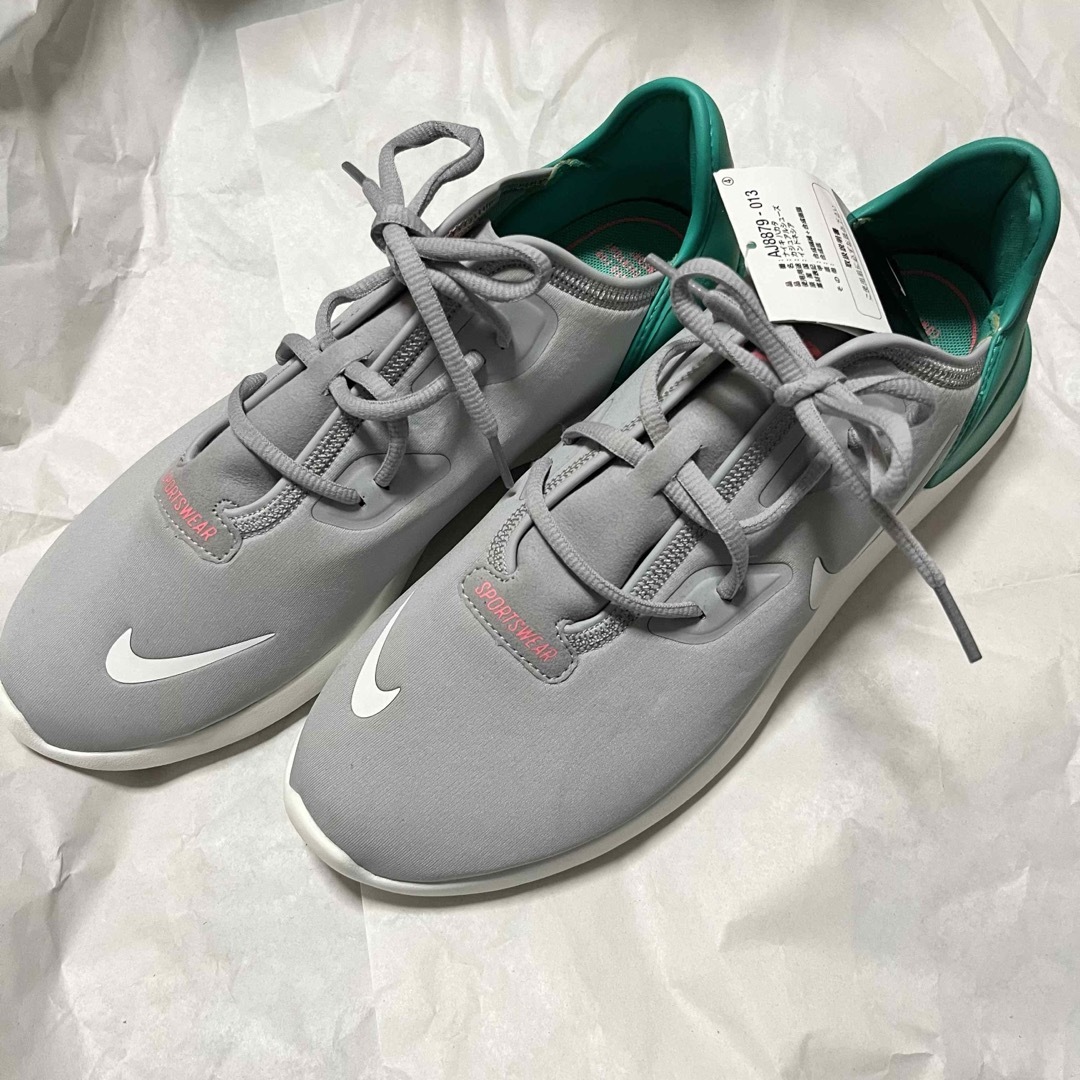 新品　27.0 NIKE ナイキ　スニーカー　NIKE スニーカー ナイキ メンズの靴/シューズ(スニーカー)の商品写真