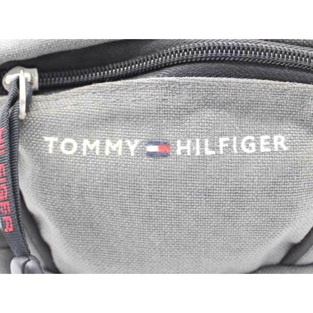 TOMMY HILFIGER(トミーヒルフィガー)の★TOMMY HILFIGER/トミーヒルフィガー★ ウエストポーチ/カジュアル/ミニ/バッグ/鞄 グレー/灰色 レディース メンズ ユニセックス【中古】春夏秋冬 812132 レディースのバッグ(ボディバッグ/ウエストポーチ)の商品写真