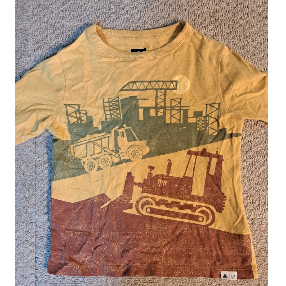 GAP(ギャップ)の男の子　gap　ロンT　105(100～110) キッズ/ベビー/マタニティのキッズ服男の子用(90cm~)(Tシャツ/カットソー)の商品写真