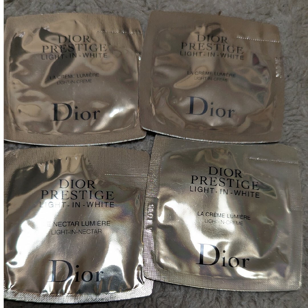 Dior(ディオール)のDior　プレステージホワイト　ル　セラム　ルミエール コスメ/美容のスキンケア/基礎化粧品(美容液)の商品写真